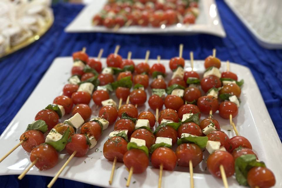 Brochetas de tomates cherry