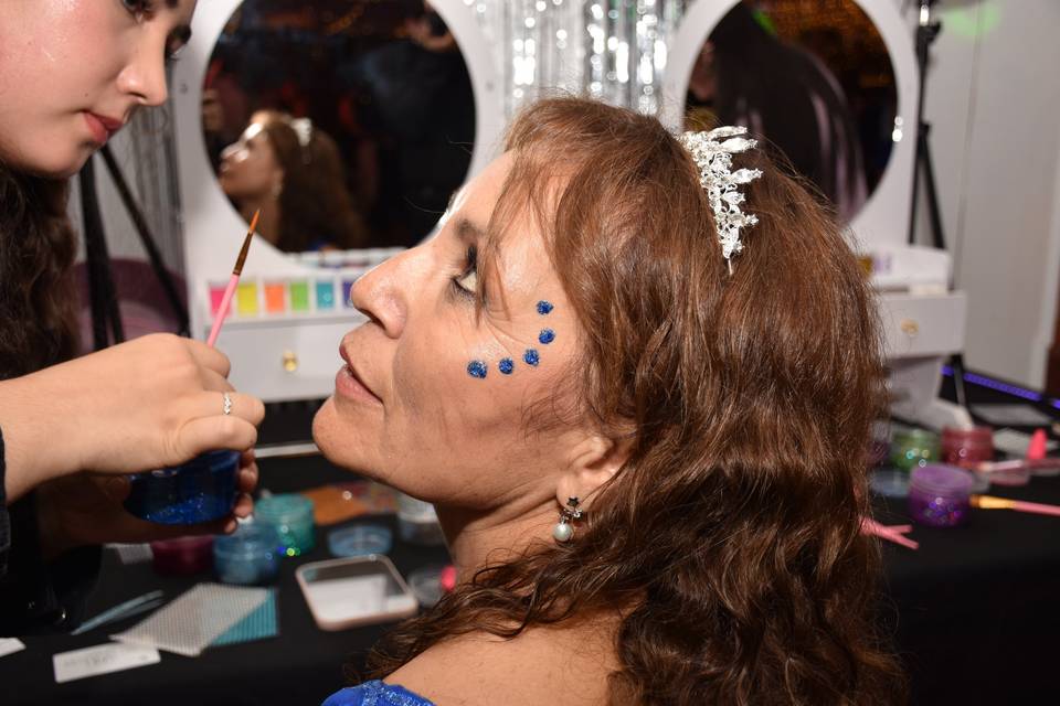 Glitter bar