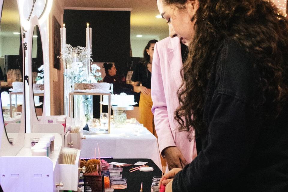 Glitter Bar