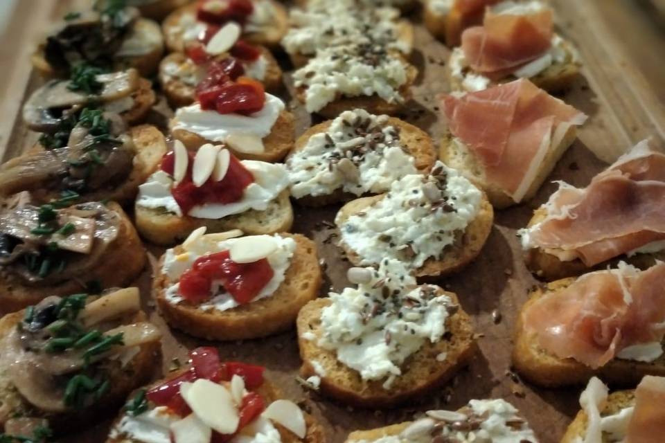 Crostinis