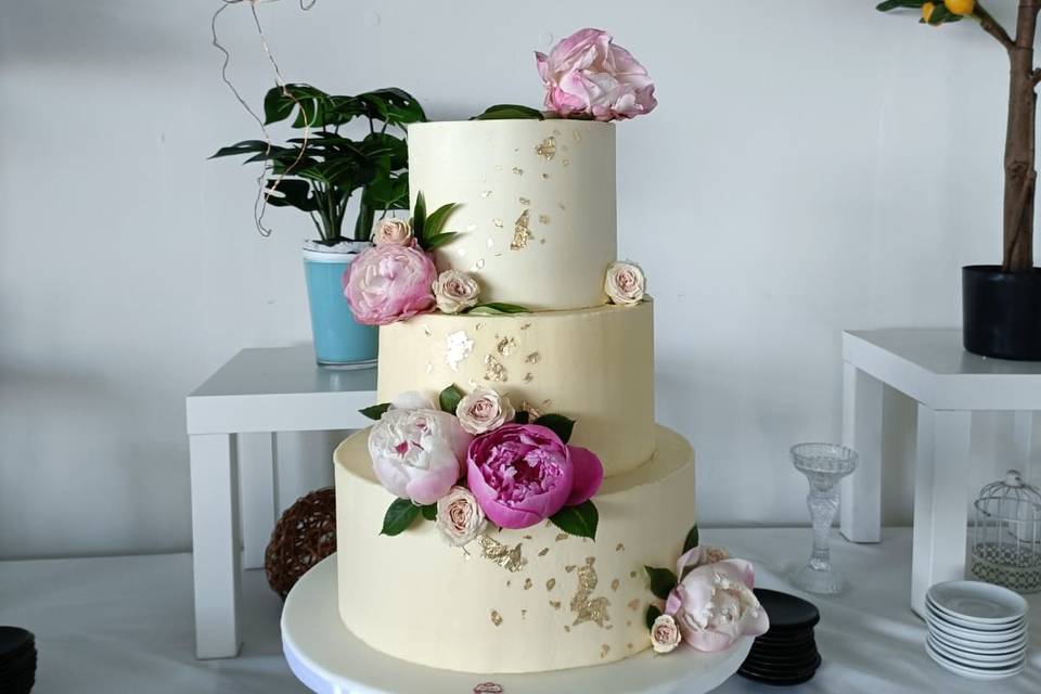 Torta Butter y flores naturale