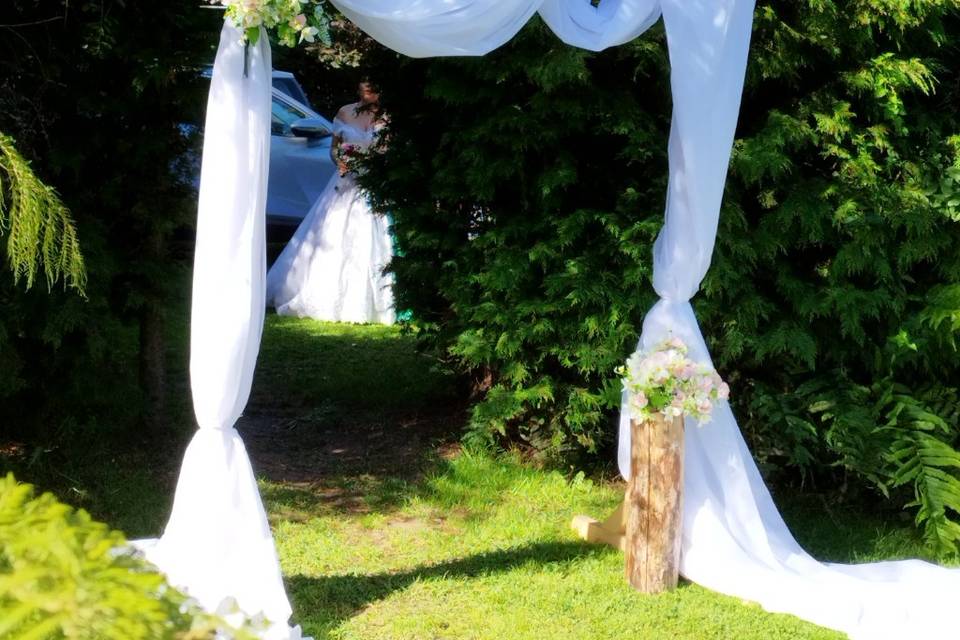 Arco entrada de la novia