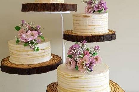 Naked cake wedding