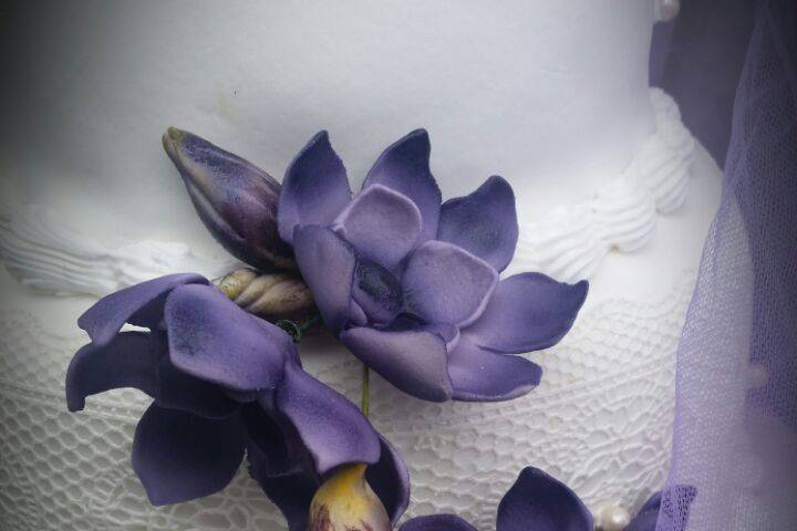 Flores lilas para novios