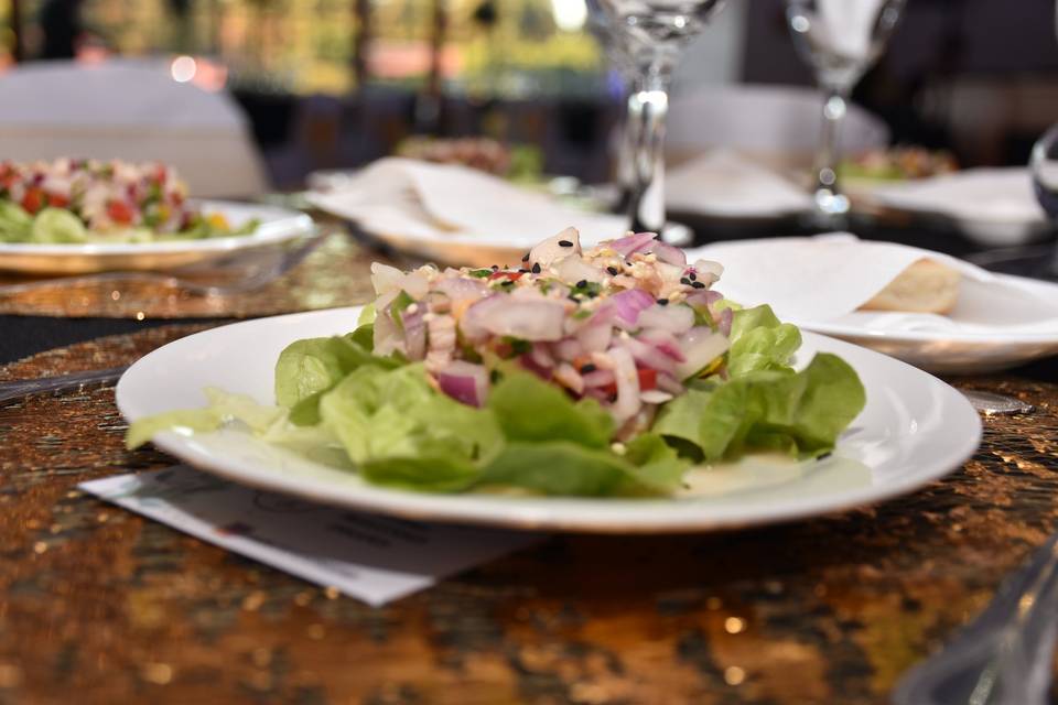 Base de lechuga con ceviche