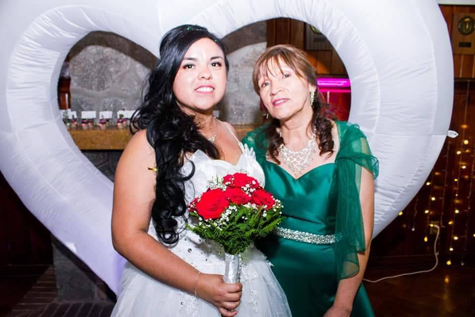 Novia y su madre