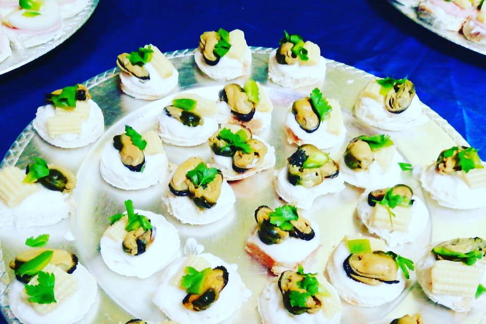 Canapés surtidos