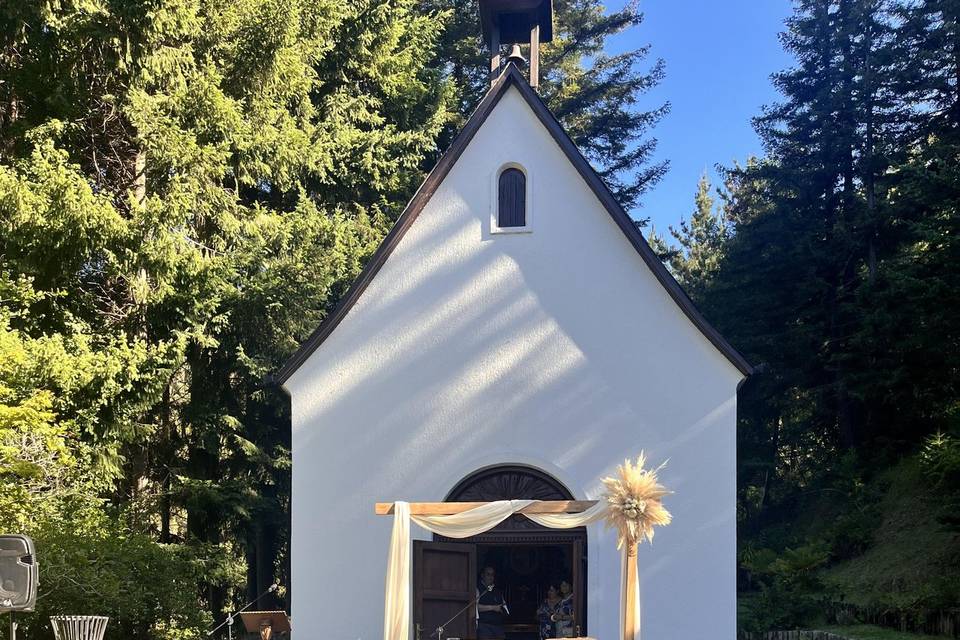 Altar en Iglesia exterior
