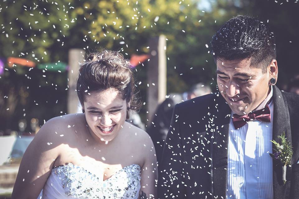 Monse y Andrés,, vivan los novios