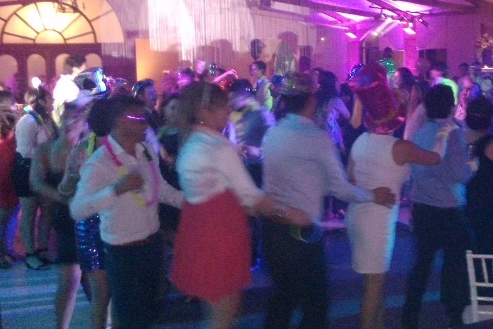 Todos bailando