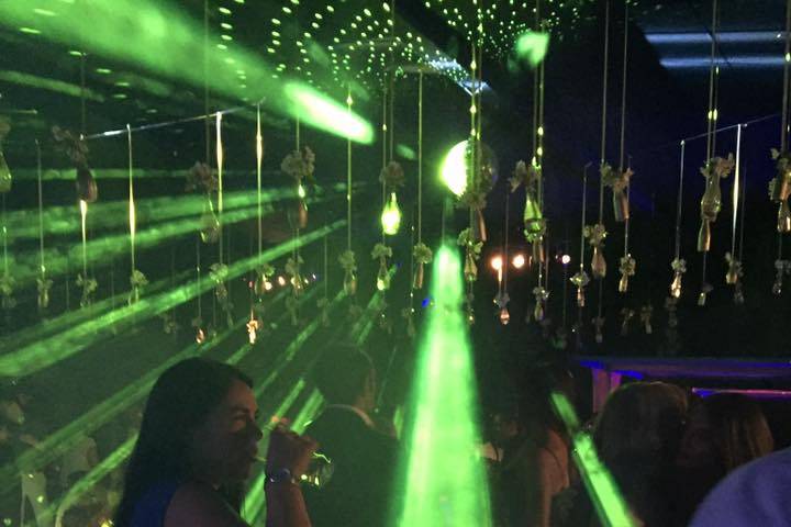 Laser
