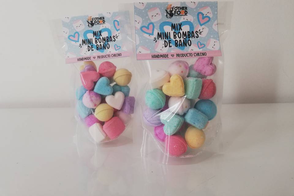 Mix bath bombs