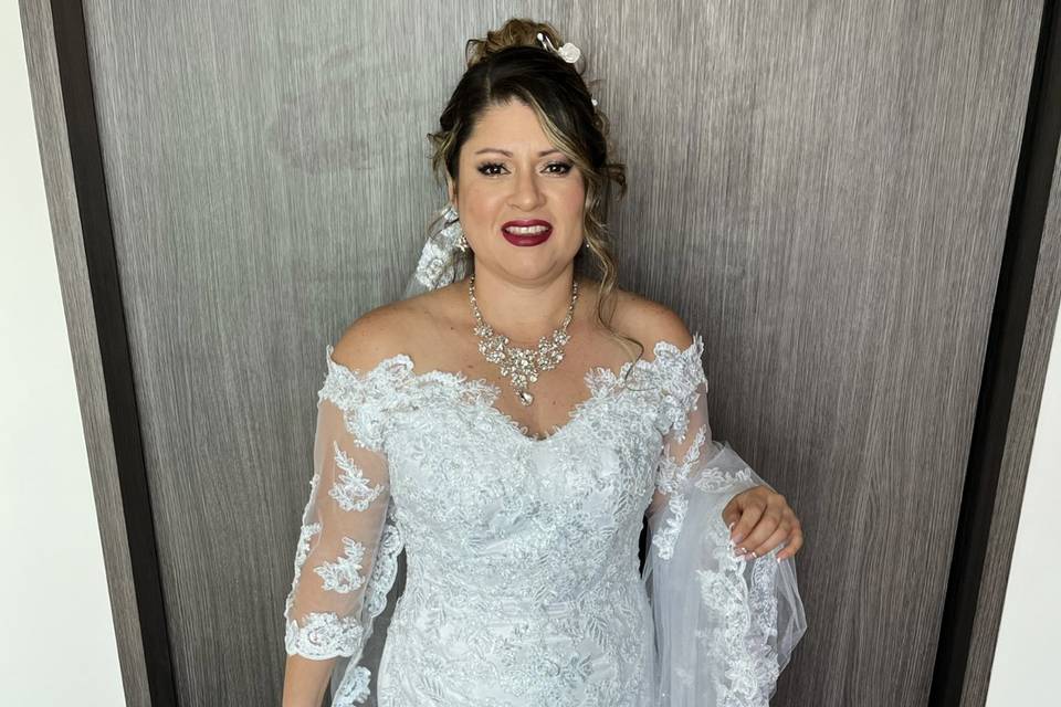 Maquillaje y peinado novia