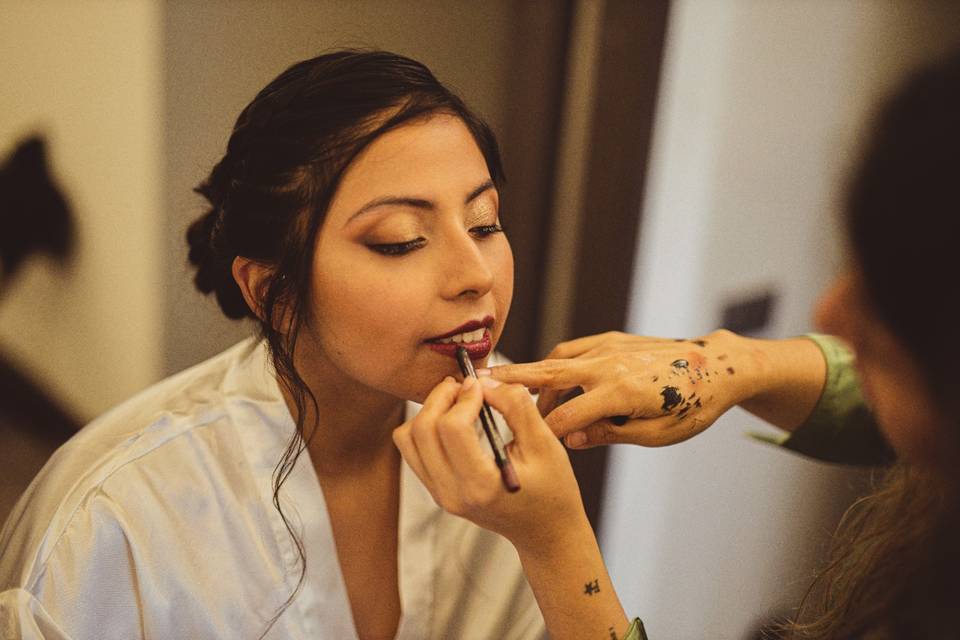 Maquillaje y peinado novia