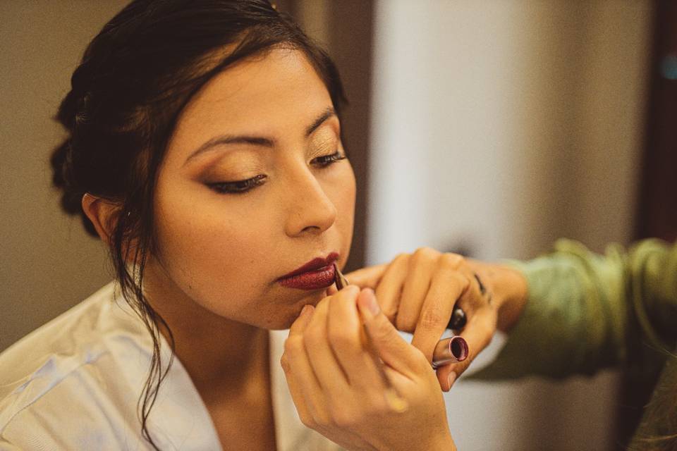 Maquillaje y peinado novia