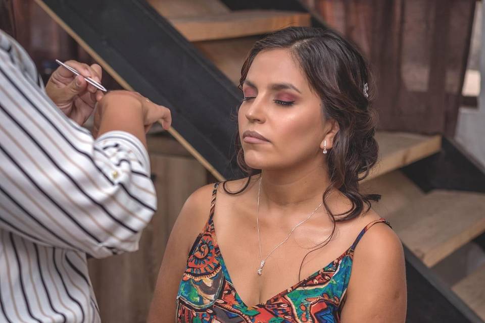 Maquillaje y peinado novia