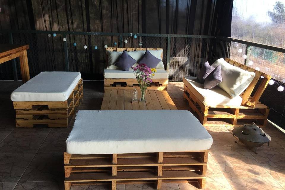 Lounge pallets