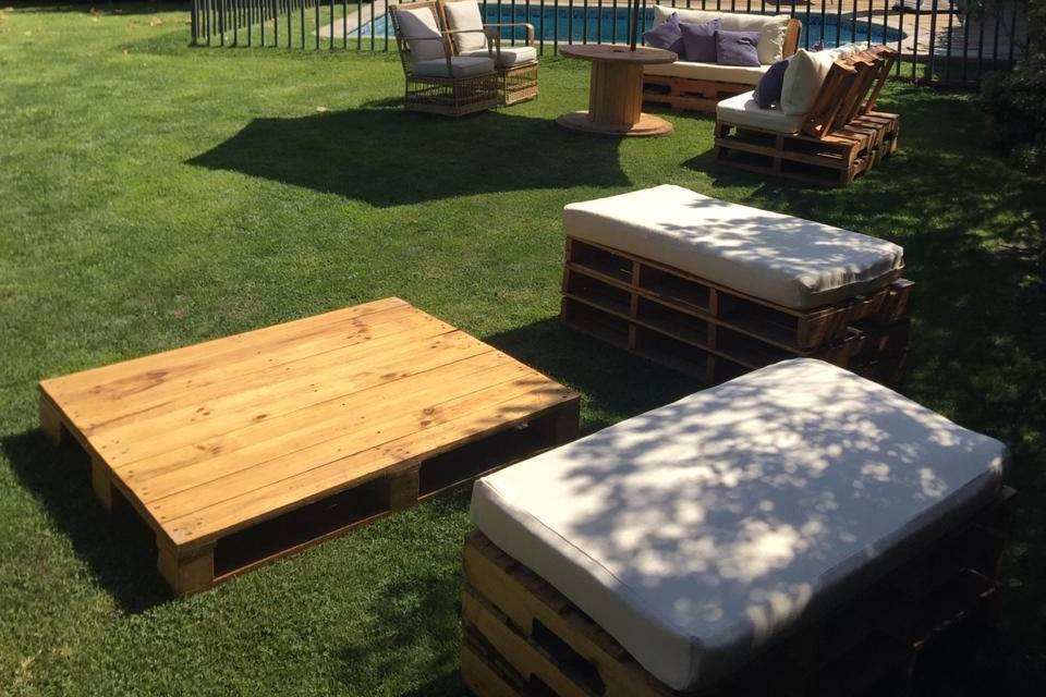 Lounge pallets