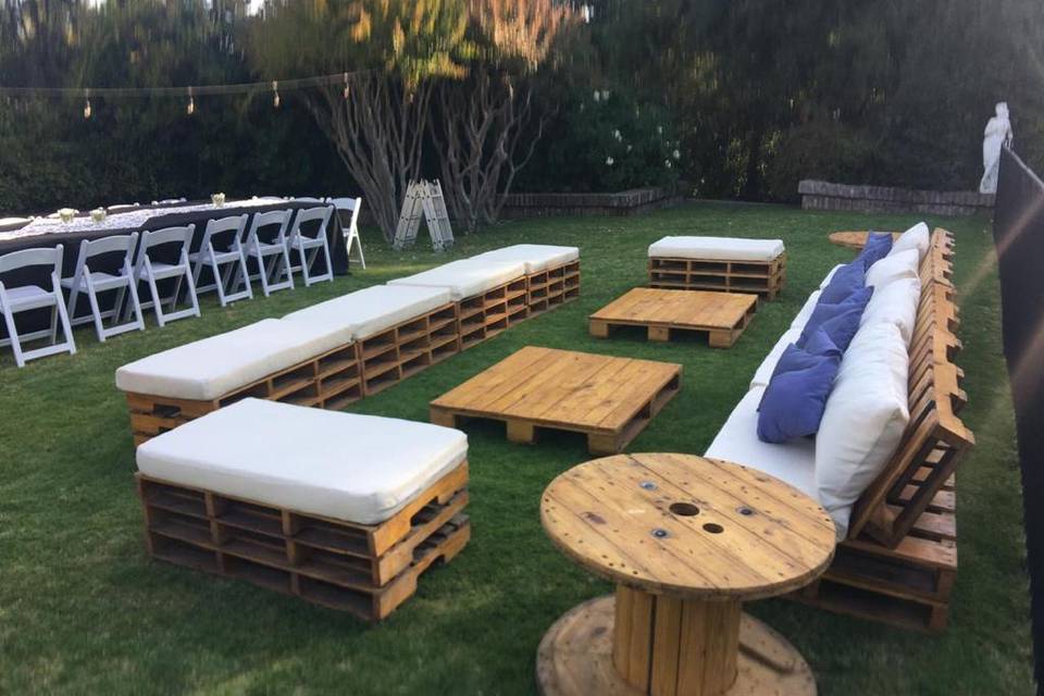 Lounge pallets