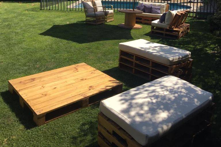 Lounge pallets