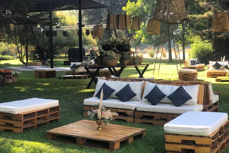 Lounge pallets