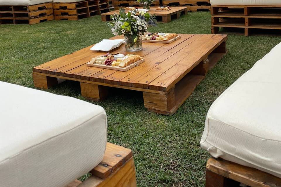 Lounge pallets