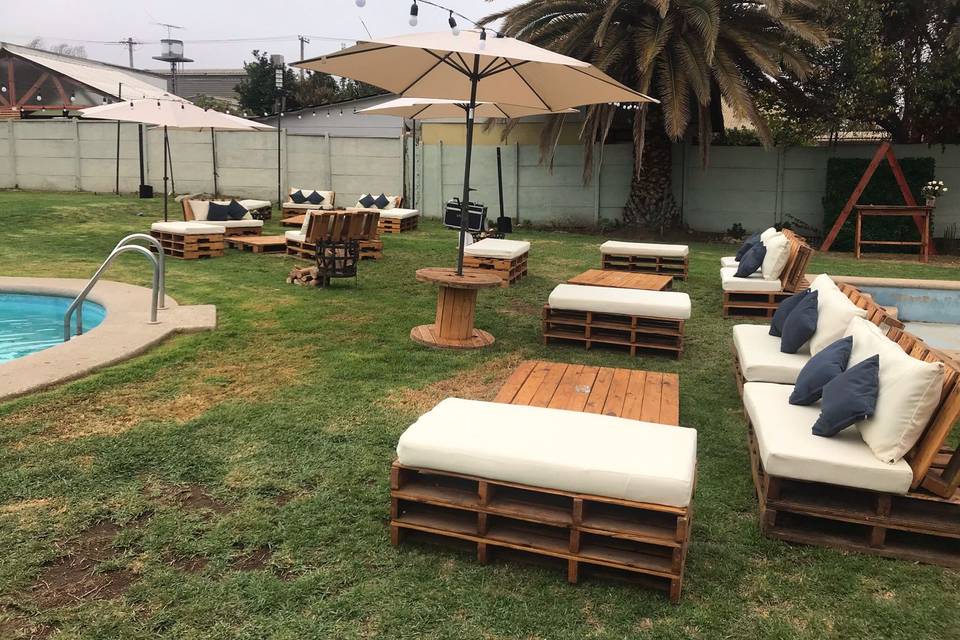 Lounge pallets