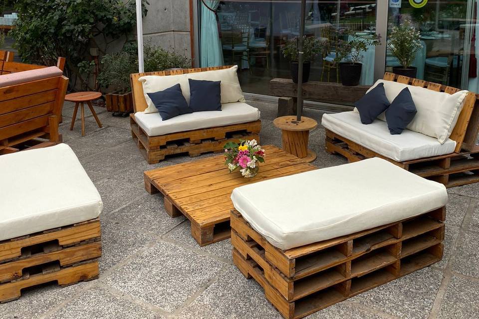 Lounge pallets