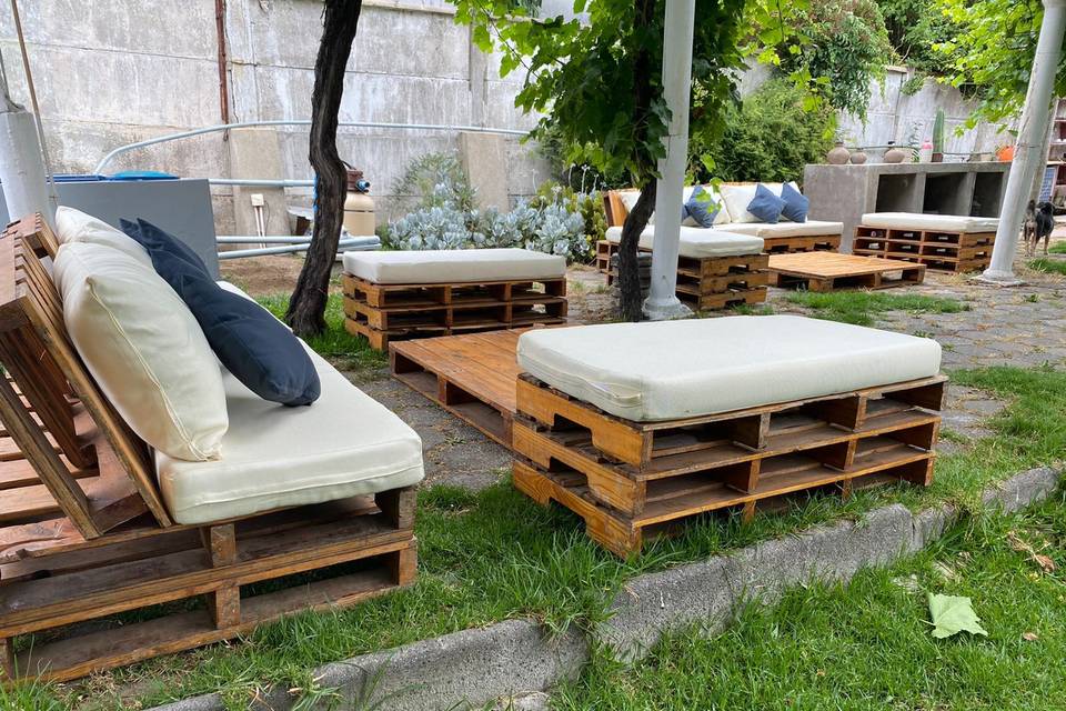 Lounge pallets