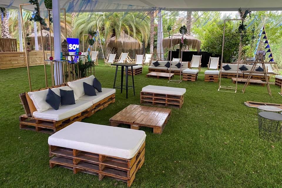 Lounge pallets