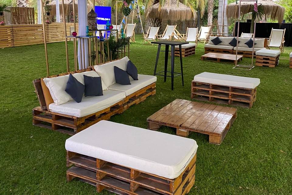 Lounge pallets