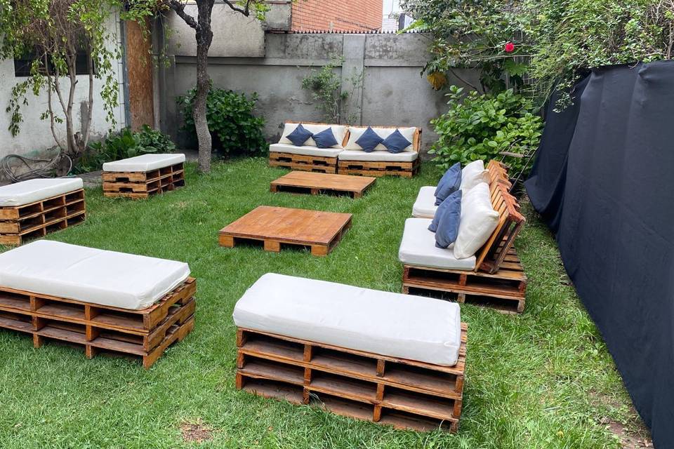 Lounge pallets