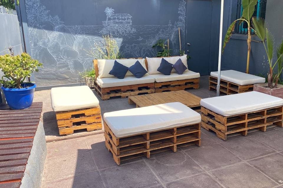 Lounge pallets