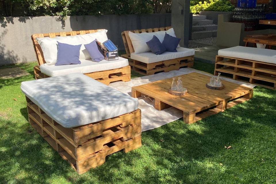 Lounge pallets