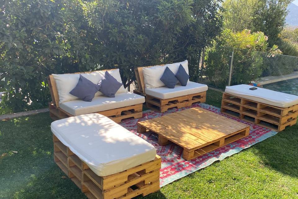 Lounge pallets