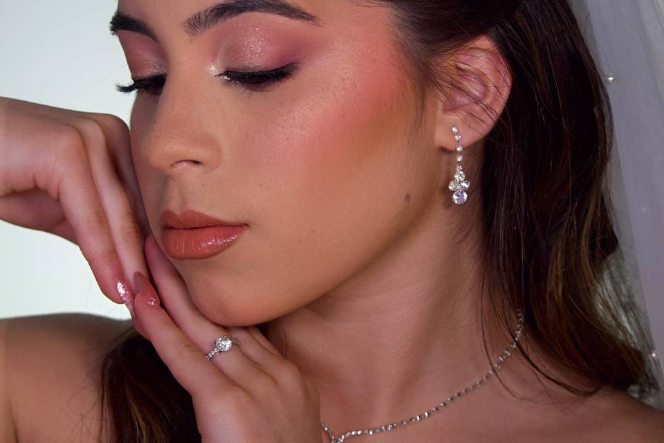 Novia Glam