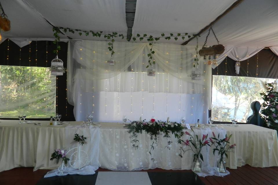 Mesa novios estilo romantico