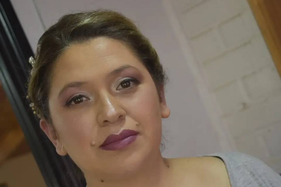 Peinado y maquillaje de novia