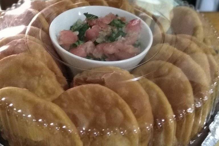 Sopaipillas con pebre