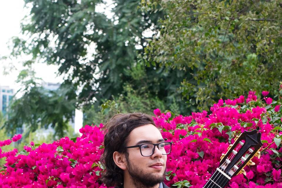 Alexander Muñoz, guitarra