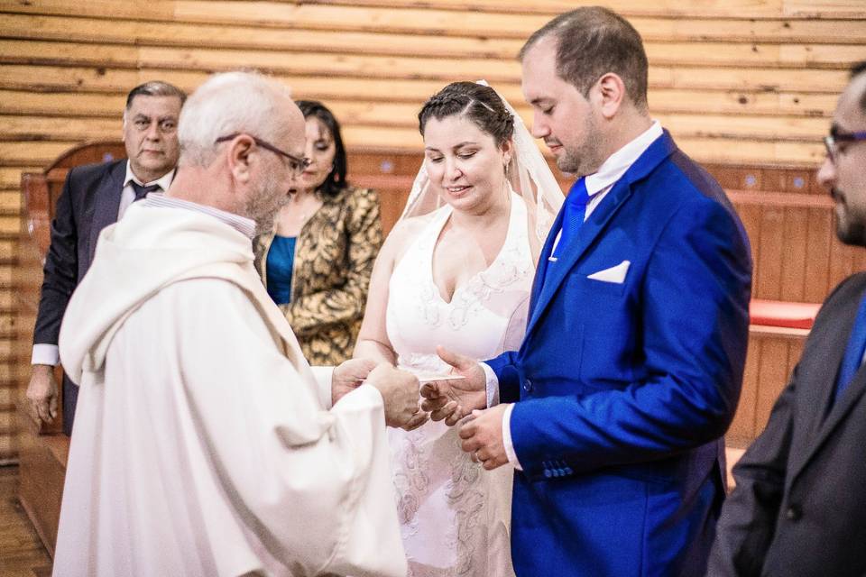 Entrega de libreta matrimonial