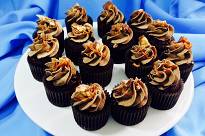 Mini cupcakes snickers