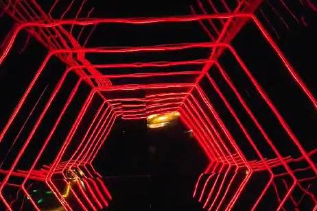 Tunel infinito hexagonal