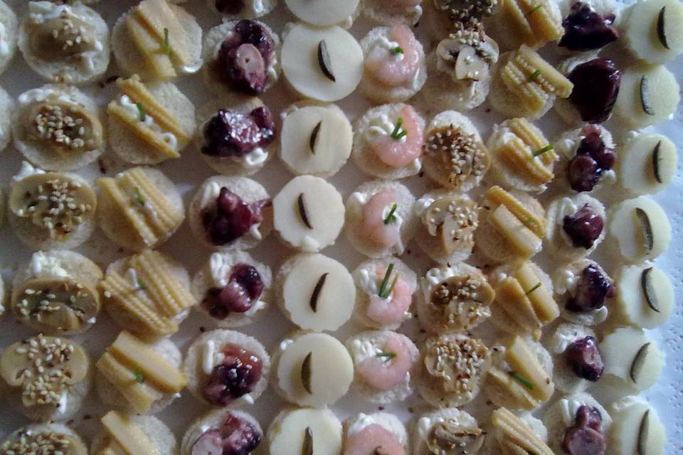 Canapés mixtos