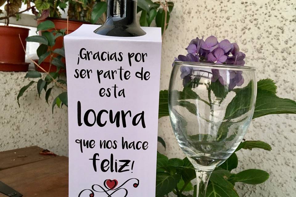 Etiqueta colgante para vino