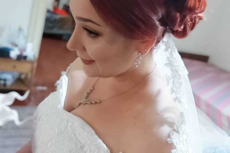 Maquillaje y peinado novia