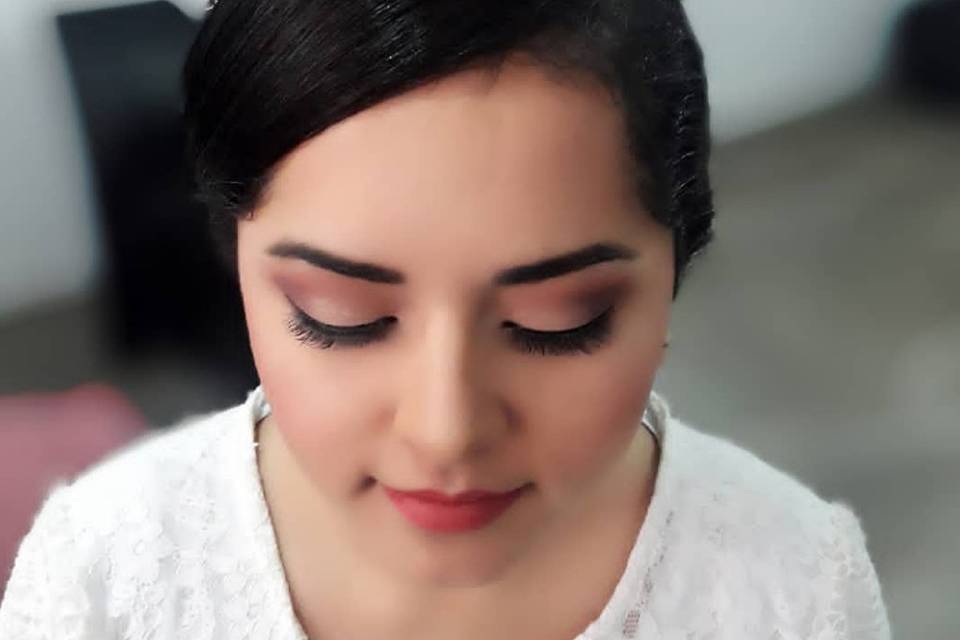 Maquillaje y peinado novia