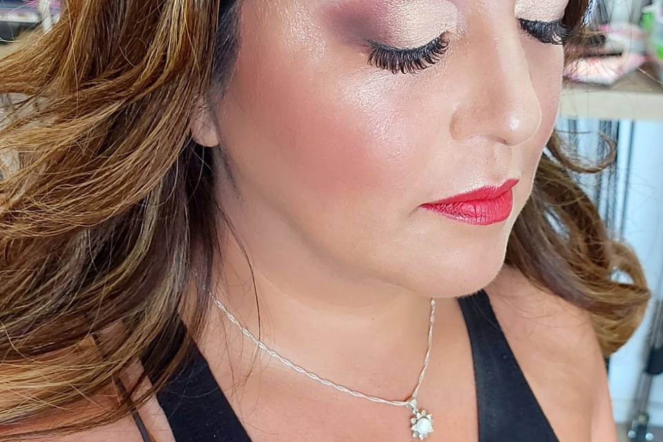 Maquillaje y peinado novia