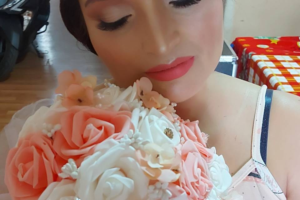 Maquillaje y peinado novia