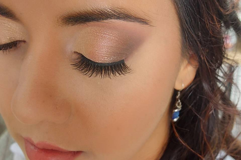 Maquillaje y peinado novia